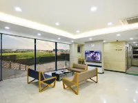 Jeju Resort Hotels near Geumsungdang