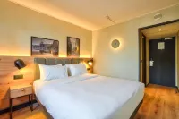 Campanile PRIME - Suresnes - La Défense