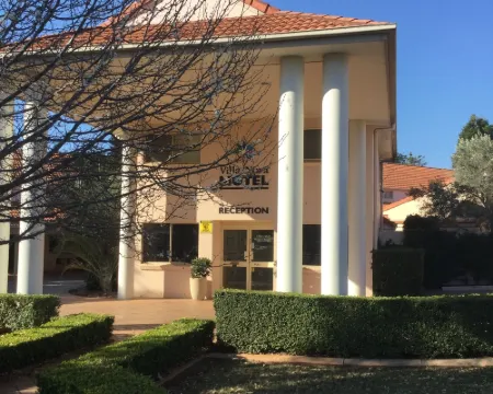 Villa Nova Motel Hotels in South Toowoomba
