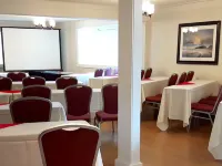 Days Inn by Wyndham Victoria Uptown Hotels in Victoria