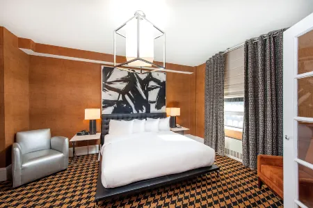 Ameritania at Times Square Отели рядом с достопримечательностью «Студия 54»