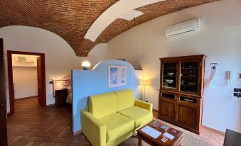 Le Serre Suites & Apartments