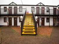 Longforgan Coaching Inn Hotels in Лонгфорган