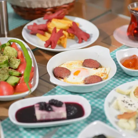 Brothers Çeşme Boutique Hotel