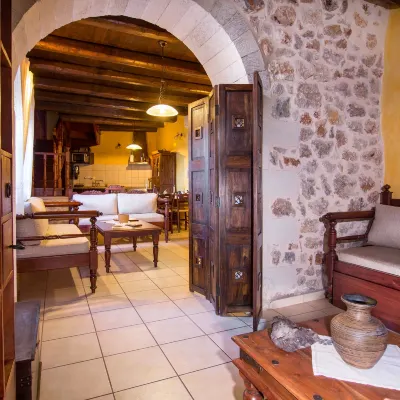 Samonas Traditional Villas Hotels near Ai Giannis Beach