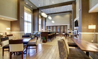 Hampton Inn & Suites Milwaukee West