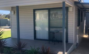 Twin Waters Caravan Park