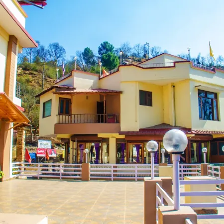 Shivalik River Retreat