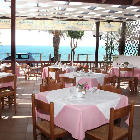 Hotel Thisvi