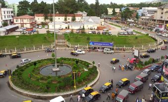 M Crown Hotel