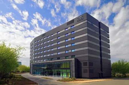 Four Points by Sheraton Warsaw Mokotow Отели рядом с достопримечательностью «Варшавский политехнический институт»