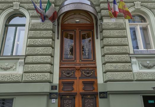 호텔 로비 전경