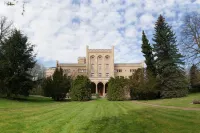 Hotel Schloss Neetzow Hotels in Anklam