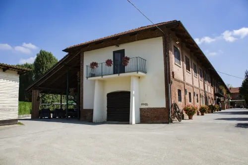 Agriturismo la Margherita - Golf Girasoli Hotels in Carmagnola