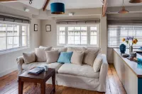 Dream Stays Bath - Queen Street Loft Apartment