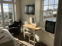 Almorah Hotel - Homestays