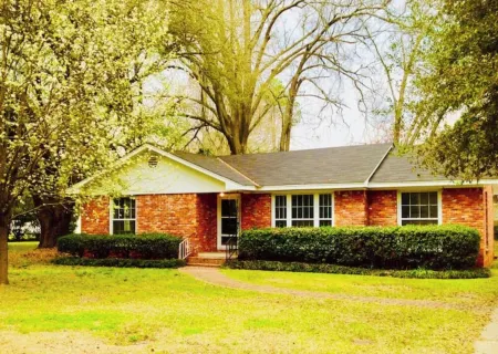 Gorgeous Garden District Cottage