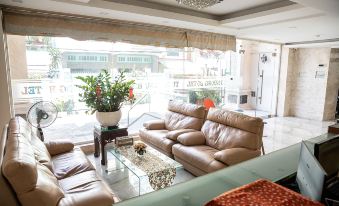Tu Phuong Hotel