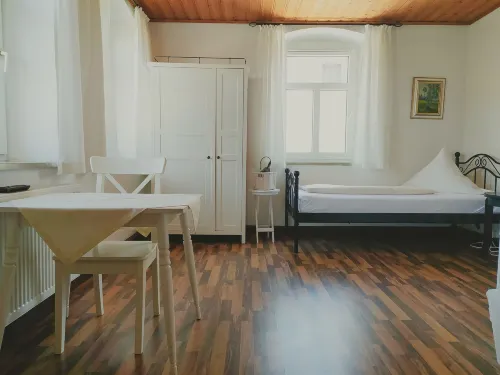 Hotel, Pension, Appartements "Zur Dorfschänke" Hotels in Deggendorf