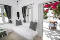 Sensia Studio with Sea View
