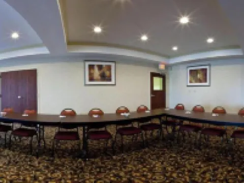 Holiday Inn Express & Suites MUSKOGEE by IHG Hotels in Muskogee