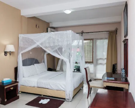 Pearl Residence Hotels in Rohero