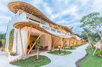 Pearl Sunset Resort Hotel dekat Tir Na Nog Bar