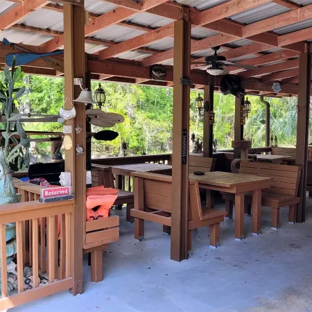 Riverside Lodge Resort