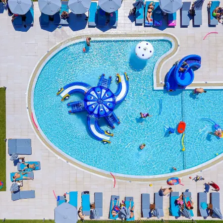 Solimar Aquamarine Resort