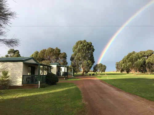 Kangaroo Island Cabins - parkir