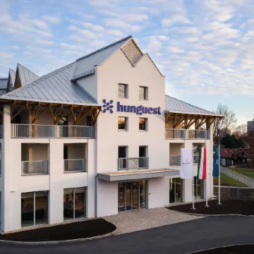 Hunguest Hotel Flora