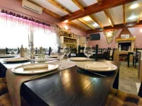 Authentic Istrian Holiday Home for Unforgettable Stays Hotels in Vodnjan