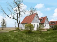 Holiday Home on Lake Kummerow, Water Sports Haven