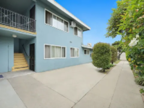 明るくて居心地のよいゲッタウェイ ダウンタウンLAから10分 アルハンブラのホテル