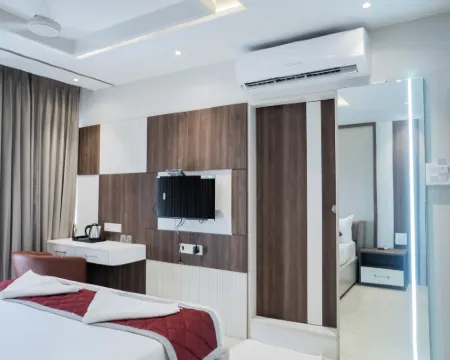Hotel Ramkrishna Palace Hotels in Bijapur