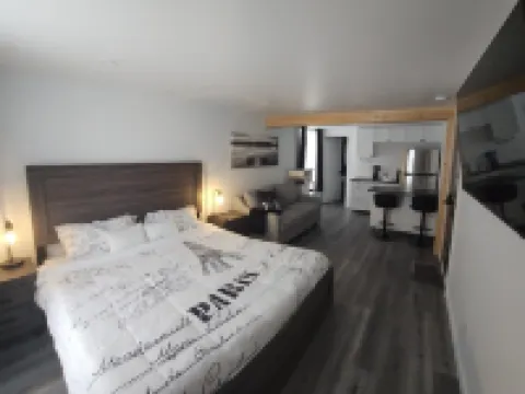 Auberge Le Cosy Amos Hotels in Amos