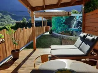 Case Nyala Hotels near Le fenetre Les Makes