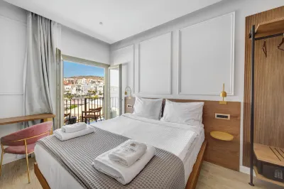 Eclectic Syros Hotels near GAS