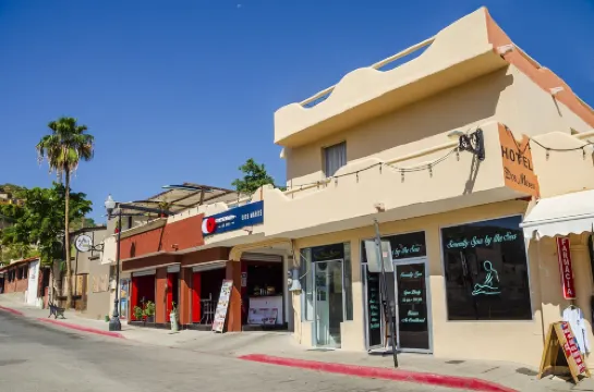 Capital O Hotel Dos Mares, Cabo San Lucas