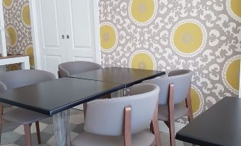 Hotel Al Campanile - Luxury Suites & Apartments