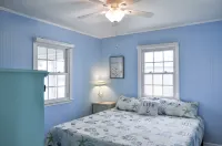 Just Sandy Hotels near Topsail Beach fishing pier