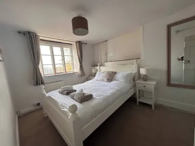 Rustic Cottage in the countryside Hotels in Crewkerne
