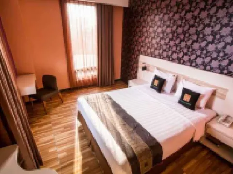 Grand Sovia Hotel Hotels in Cicendo