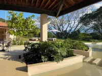 Hotel Tahiti Hotels in Fredonia