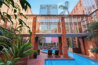Gordon House Apartments - Uima-altaat