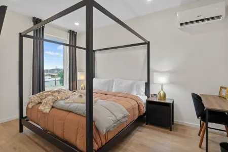 Back 2 The Future! - 4 Min. from Downtown Knox