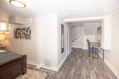 Cozy Carriage House, Walk to Unc, Free Bikes Hotels in Greeley