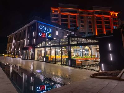 Q Style Hotel