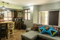 Topaz Apartment Villas-Pool Side Piton V Hotels in 