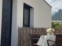 Casa ind'é noi: garden-level air-conditioned studio with parking space